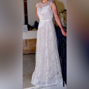 Nha Khan ivory lace gown